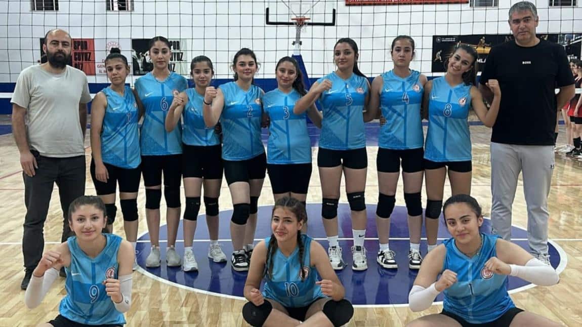 B grubu Voleybol Turnuvasında Finaldeyiz